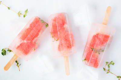 Zelf ijsjes maken met kruiden uit de tuin